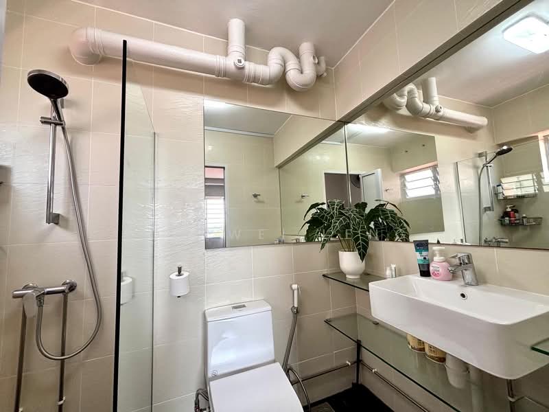 453 Sin Ming Avenue HDB Flat For Sale at S$ 1,100,000 | PropertyGuru Singapore - Bathroom