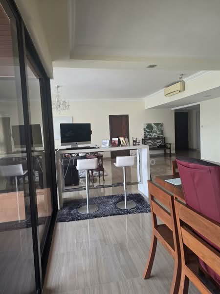 Yong An Park Condominium For Sale at S$ 8,600,000 | PropertyGuru Singapore - Living Room