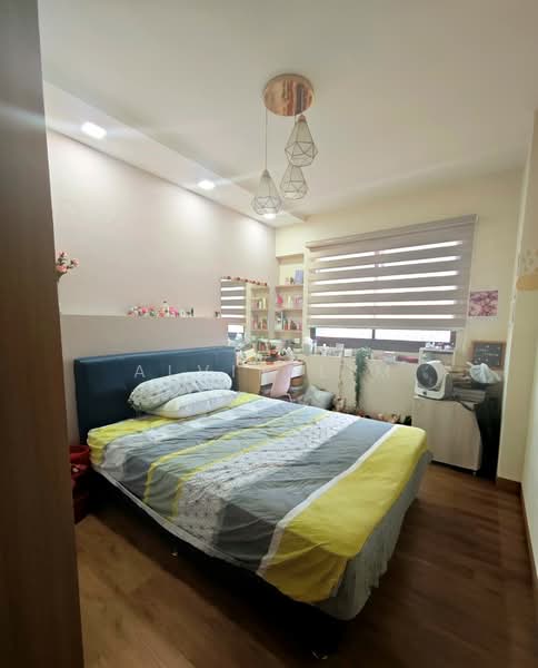 292 Bishan Street 22 HDB Flat For Sale at S$ 1,250,000 | PropertyGuru Singapore - Bedroom