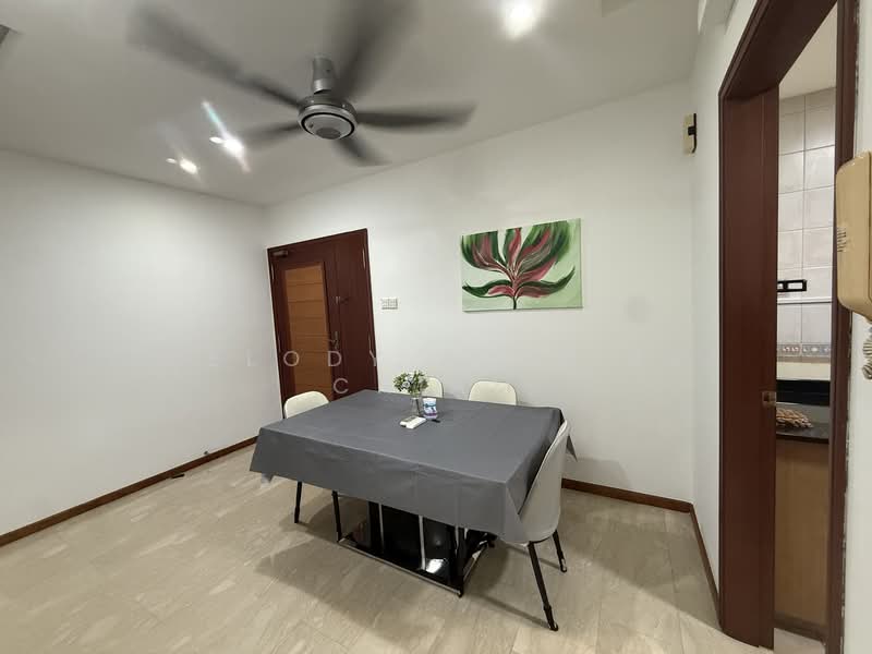 Yishun Sapphire, 40 Canberra Drive, Room Rental, 100 sqft, Condominium For Rent, by Melody Azyliae Chiam, 500076622 - Dining Room - PropertyGuru.com.sg