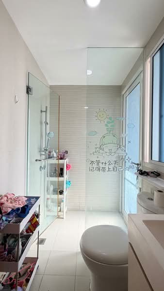 The Tampines Trilliant Executive Condominium For Sale at S$ 3,080,000 | PropertyGuru Singapore - Bathroom