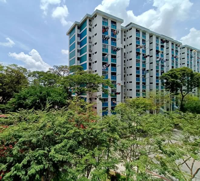 402 Ang Mo Kio Avenue 10 HDB Flat For Sale at S$ 720,000 | PropertyGuru Singapore - Exterior