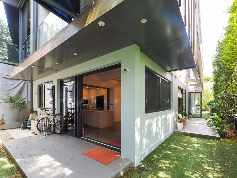 Greenleaf place Semi-Detached House For Sale at S$ 9,700,000 | PropertyGuru Singapore - Kitchen
