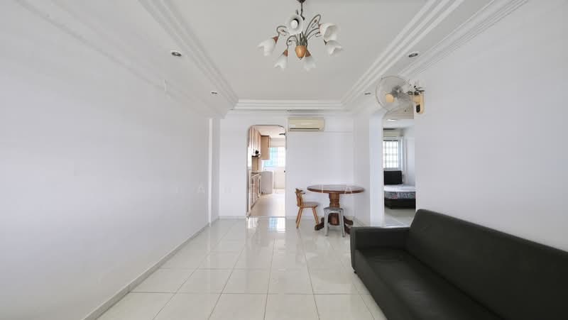 150 Bedok Reservoir Road HDB Flat For Sale at S$ 480,000 | PropertyGuru Singapore - Living Room