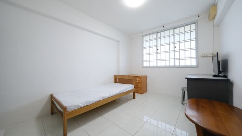 150 Bedok Reservoir Road, 150 Bedok Reservoir Road, 2 Bedrooms, 678 sqft, HDB Flat For Sale, by Jarel Tay, 500076666 - Bedroom - PropertyGuru.com.sg