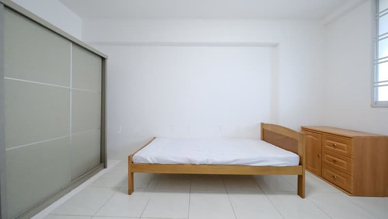 150 Bedok Reservoir Road, 150 Bedok Reservoir Road, 2 Bedrooms, 678 sqft, HDB Flat For Sale, by Jarel Tay, 500076666 - Bedroom - PropertyGuru.com.sg