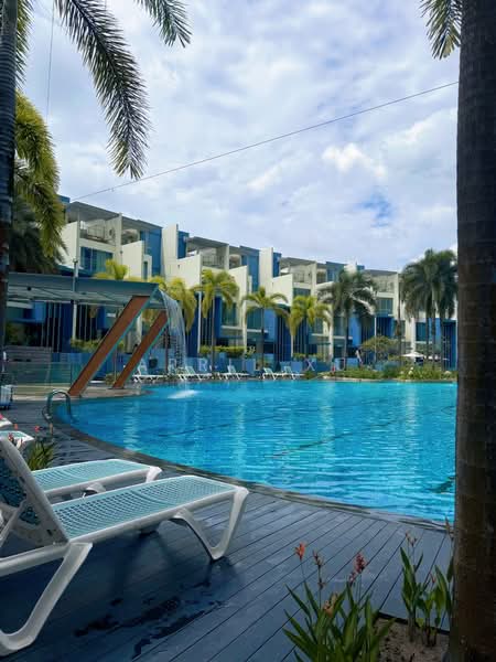 Skies Miltonia Condominium For Sale at S$ 750,000 | PropertyGuru Singapore - Exterior