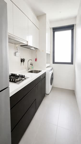 Skies Miltonia, 29 Miltonia Close, 1 Bedroom, 484 sqft, Condominium For Sale, by April Xu, 500076680 - Kitchen - PropertyGuru.com.sg