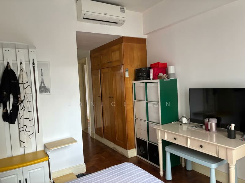 Parkview Apartments Apartment For Sale at S$ 1,200,000 | PropertyGuru Singapore - Bedroom