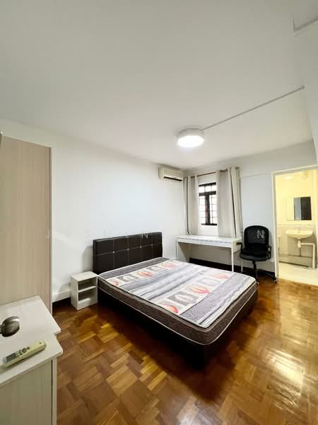 34 Cassia Crescent HDB Flat For Sale at S$ 750,000 | PropertyGuru Singapore - Bedroom