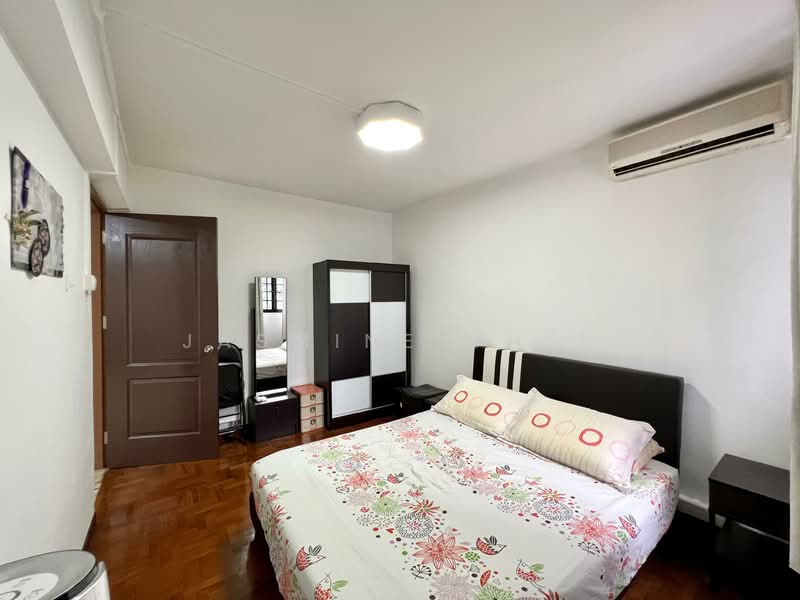 34 Cassia Crescent HDB Flat For Sale at S$ 750,000 | PropertyGuru Singapore - Bedroom