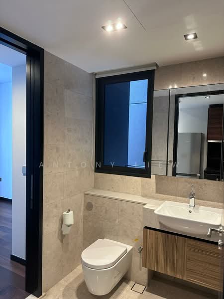 Pullman Residences, 18 Dunearn Road, 1 Bedroom, 463 sqft, Condominium For Rent, by Antony Liew, 500076711 - Bathroom - PropertyGuru.com.sg