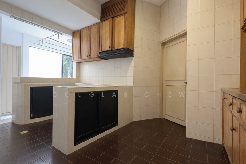 Toh Yi Court Condominium For Sale at S$ 3,000,000 | PropertyGuru Singapore