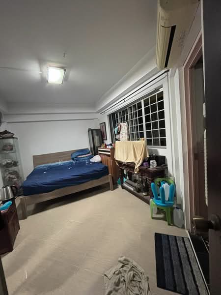 207 Tampines Street 21 HDB Flat For Sale at S$ 800,000 | PropertyGuru Singapore - Bedroom