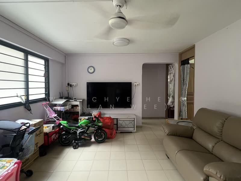 311 Bukit Batok Street 32, 311 Bukit Batok Street 32, Room Rental, 150 sqft, HDB Flat For Rent, by Wee Chye Heng (Alan Wee), 500076739 - Living Room - PropertyGuru.com.sg