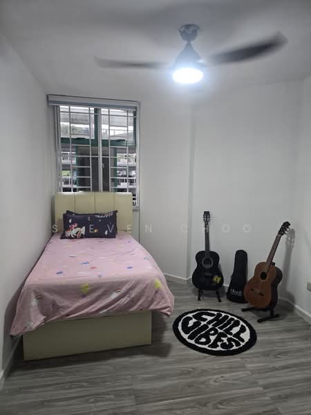 476 Segar Road HDB Flat For Sale at S$ 545,000 | PropertyGuru Singapore - Bedroom