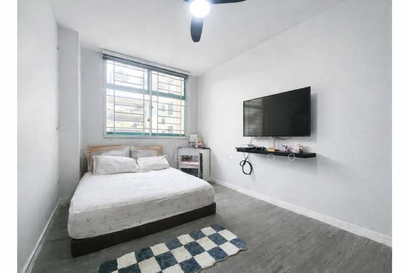 476 Segar Road HDB Flat For Sale at S$ 545,000 | PropertyGuru Singapore - Bedroom