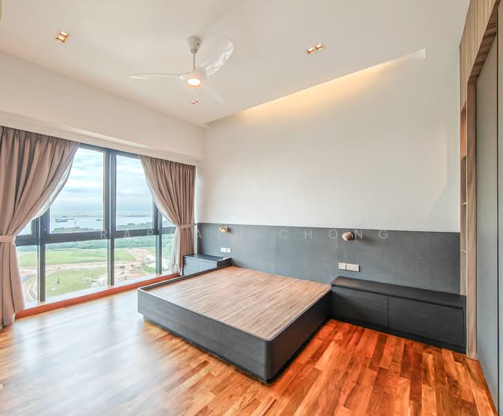 Harbour View Towers Condominium For Sale at S$ 3,300,000 | PropertyGuru Singapore - Master Bedroom