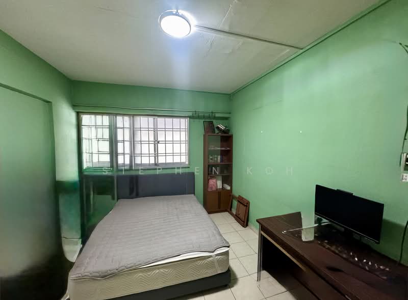 285 Tampines Street 22, 285 Tampines Street 22, 2 Bedrooms, 796 sqft, HDB Flat For Sale, by Stephen Koh, 500076770 - Bedroom - PropertyGuru.com.sg