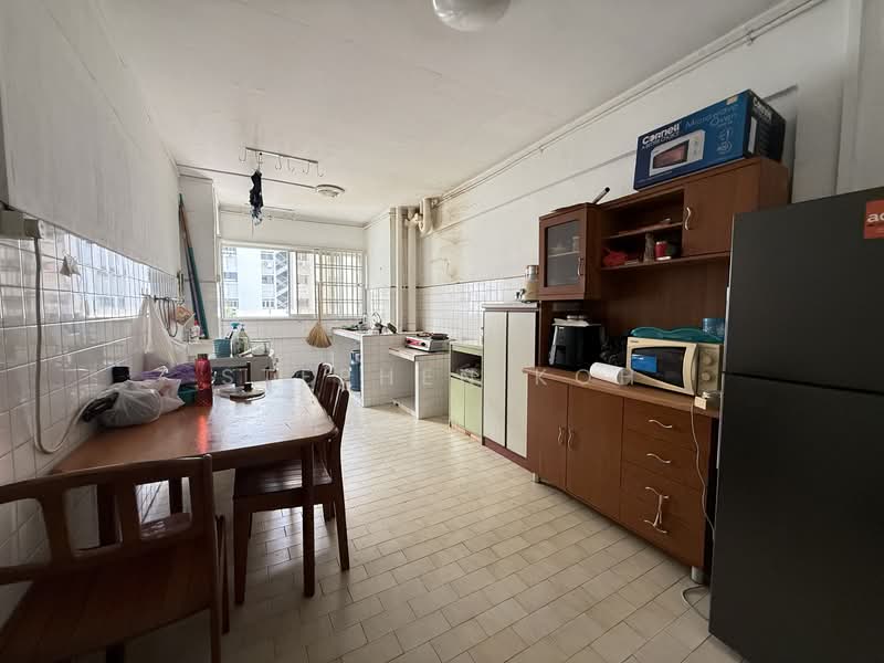 285 Tampines Street 22, 285 Tampines Street 22, 2 Bedrooms, 796 sqft, HDB Flat For Sale, by Stephen Koh, 500076770 - Kitchen - PropertyGuru.com.sg
