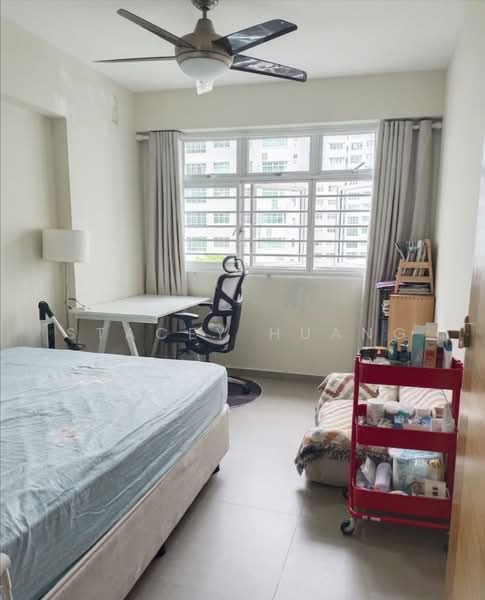 207A Punggol Place HDB Flat For Sale at S$ 680,000 | PropertyGuru Singapore - Bedroom