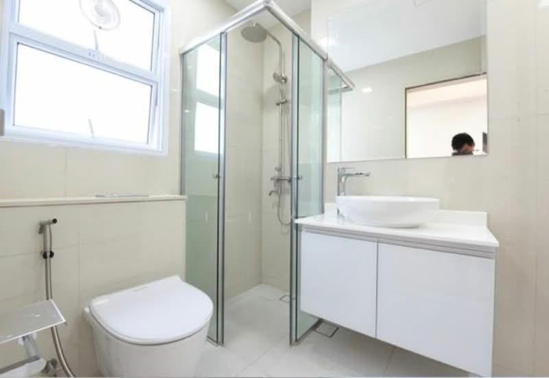 Regency Park, 9 Nathan Road, 4 Bedrooms, 3,650 sqft, Condominium For Rent, by LiLi Koh, 500076784 - Bathroom - PropertyGuru.com.sg