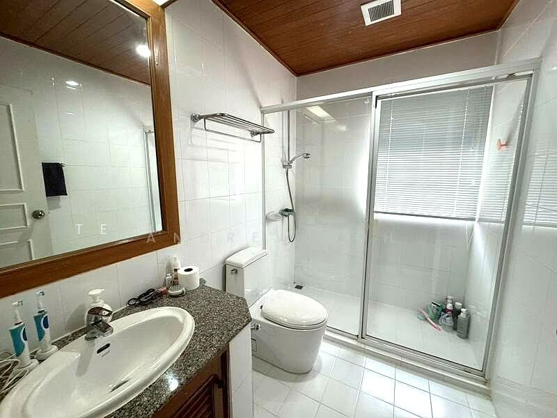 ⭐STAR BUY⭐LAST OFFER $6.XXM⭐1KM TAO NAN⭐超值之选⭐ Semi-Detached House For Sale at S$ 7,550,000 | PropertyGuru Singapore - Bathroom