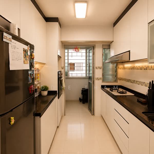 457 Yishun Street 41, 457 Yishun Street 41, 3 Bedrooms, 1,001 sqft, HDB Flat For Sale, by Eddie Tham, 500076807 - Kitchen - PropertyGuru.com.sg