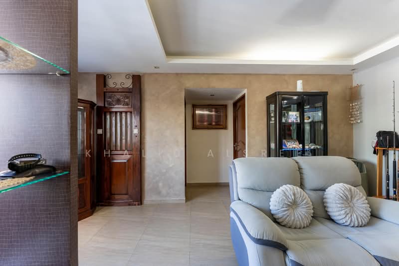 486 Pasir Ris Drive 4 HDB Flat For Sale at S$ 725,000 | PropertyGuru Singapore - Living Room