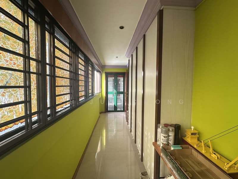 110 Gangsa Road HDB Flat For Sale at S$ 920,000 | PropertyGuru Singapore - Corridor