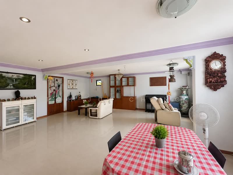 110 Gangsa Road, 110 Gangsa Road, 3 Bedrooms, 1,421 sqft, HDB Flat For Sale, by Toh Jun Chong, 500076833 - Living Room - PropertyGuru.com.sg