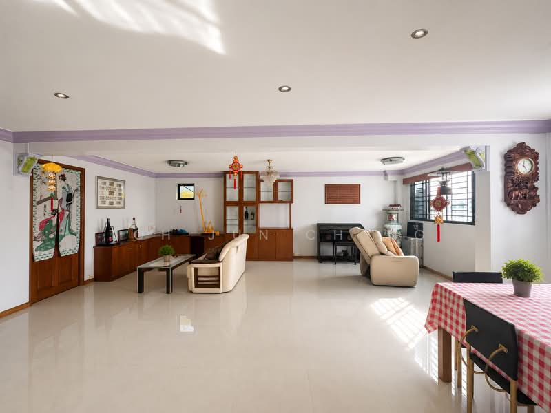 110 Gangsa Road, 110 Gangsa Road, 3 Bedrooms, 1,421 sqft, HDB Flat For Sale, by Toh Jun Chong, 500076833 - Living Room - PropertyGuru.com.sg