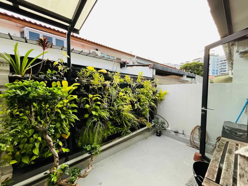 56 Jalan Ma'mor HDB Flat For Sale at S$ 1,100,000 | PropertyGuru Singapore - Exterior