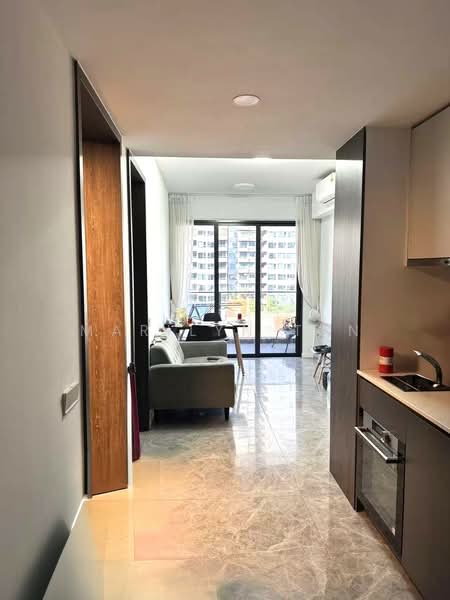 The M, 30 Middle Road, 2 Bedrooms, 592 sqft, Condominium For Rent, by Marilyn Tan, 500076848 - Living Room - PropertyGuru.com.sg