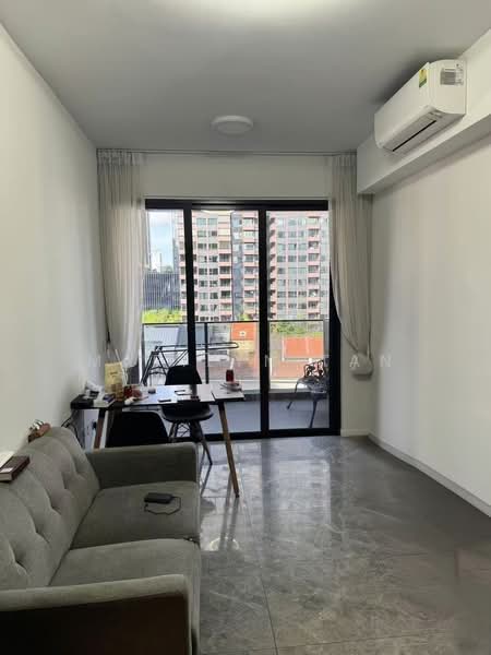 The M, 30 Middle Road, 2 Bedrooms, 592 sqft, Condominium For Rent, by Marilyn Tan, 500076848 - Living Room - PropertyGuru.com.sg