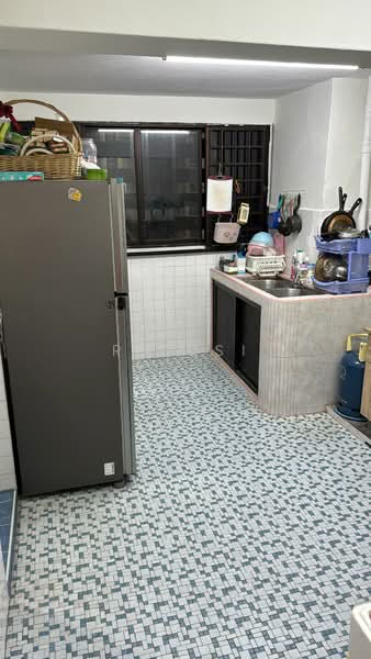 186 Boon Lay Avenue, 186 Boon Lay Avenue, 2 Bedrooms, 635 sqft, HDB Flat For Sale, by R Susi, 500076850 - Kitchen - PropertyGuru.com.sg