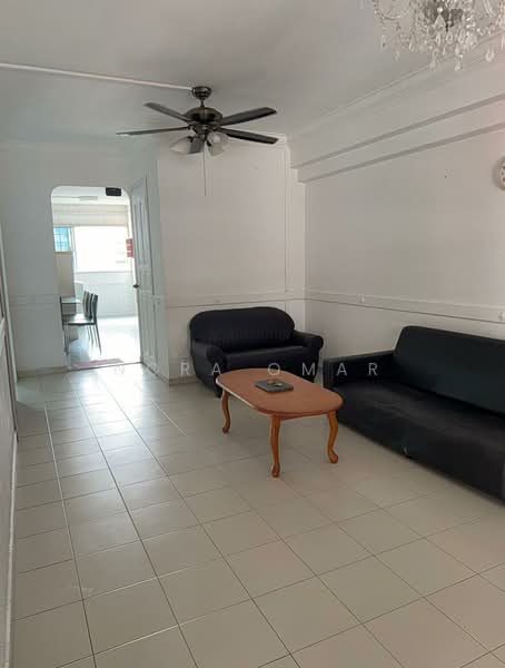 399 Yishun Avenue 6 HDB Flat For Sale at S$ 465,000 | PropertyGuru Singapore - Living Room