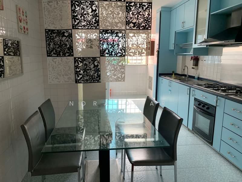 399 Yishun Avenue 6 HDB Flat For Sale at S$ 465,000 | PropertyGuru Singapore - Kitchen