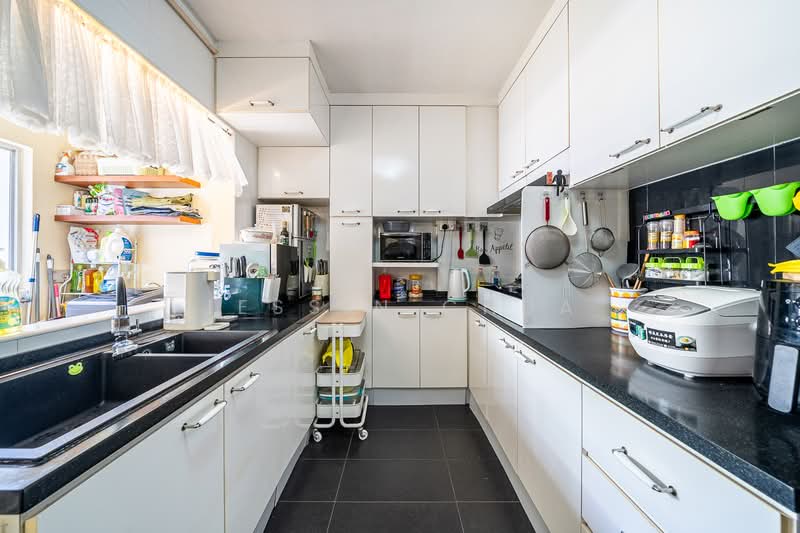 857 Jurong West Street 81, 857 Jurong West Street 81, Room Rental, 129 sqft, HDB Flat For Rent, by Jessin Chua, 500076873 - Kitchen - PropertyGuru.com.sg