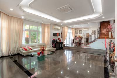 For Sale - Classic 2.5 Storey Semi Detached in Opera Estate