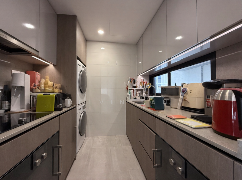 Avenue South Residence Condominium For Sale at S$ 2,590,000 | PropertyGuru Singapore - Kitchen