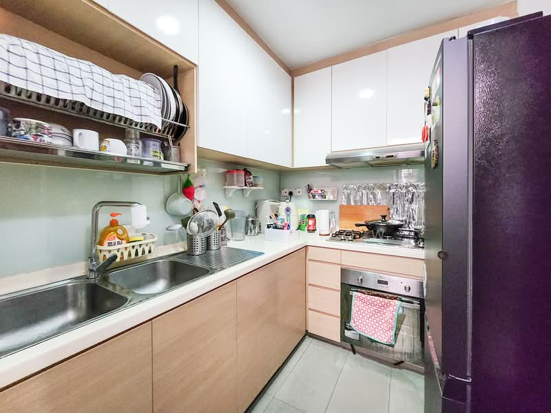 Casa Rosa Condominium For Sale at S$ 1,650,000 | PropertyGuru Singapore - Kitchen