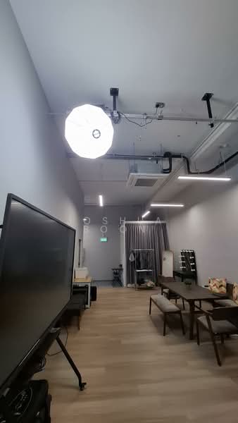 Unity Centre, 51 Bukit Batok Crescent, 1,561 sqft, Light Industrial (B1) For Sale, by Joshua Boon, 500076882 - Interior - CommercialGuru.com.sg
