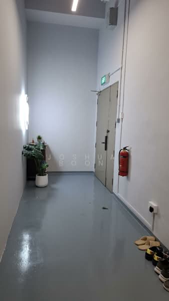 Unity Centre, 51 Bukit Batok Crescent, 1,561 sqft, Light Industrial (B1) For Sale, by Joshua Boon, 500076882 - Entrance - CommercialGuru.com.sg