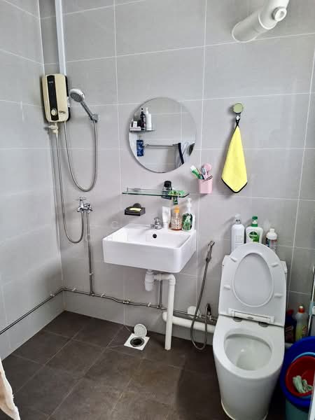 252 Bangkit Road, 252 Bangkit Road, Room Rental, 280 sqft, HDB Flat For Rent, by OCS ONG CHEE SIN, 500076897 - Bathroom - PropertyGuru.com.sg