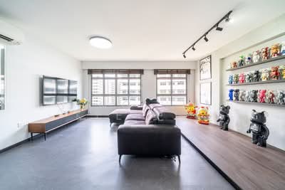 For Sale - 618B Tampines Street 61