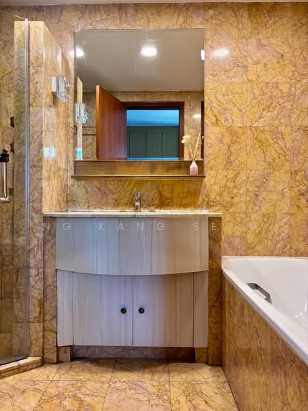 Rafflesia Condo, 31 Bishan Street 21, 3 Bedrooms, 1,217 sqft, Condominium For Rent, by Ng Kang Seng, 500076939 - Bathroom - PropertyGuru.com.sg