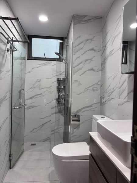 Rafflesia Condo, 31 Bishan Street 21, 3 Bedrooms, 1,217 sqft, Condominium For Rent, by Ng Kang Seng, 500076939 - Bathroom - PropertyGuru.com.sg