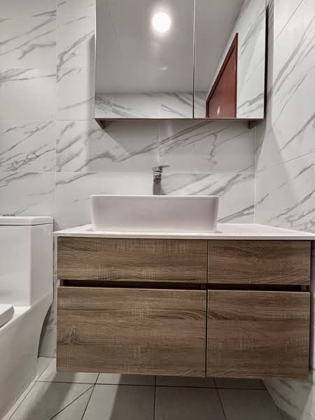 Rafflesia Condo, 31 Bishan Street 21, 3 Bedrooms, 1,217 sqft, Condominium For Rent, by Ng Kang Seng, 500076939 - Bathroom - PropertyGuru.com.sg