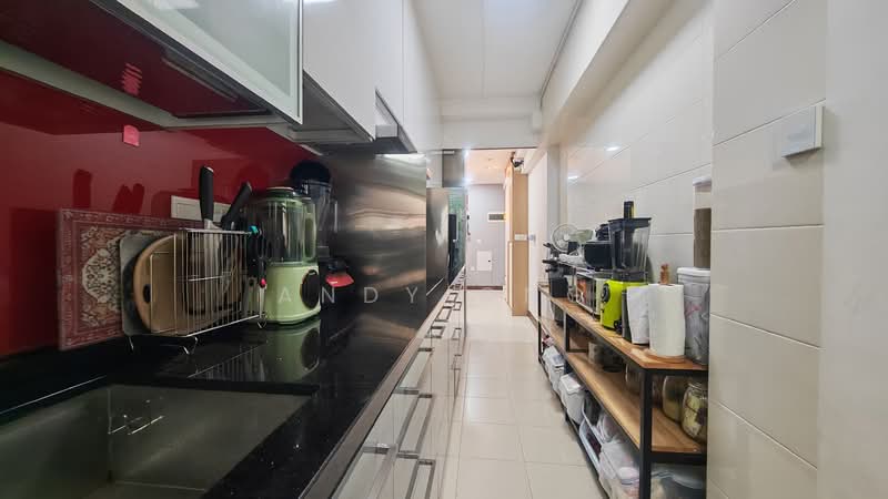 272C Punggol Walk HDB Flat For Sale at S$ 779,999 | PropertyGuru Singapore - Kitchen